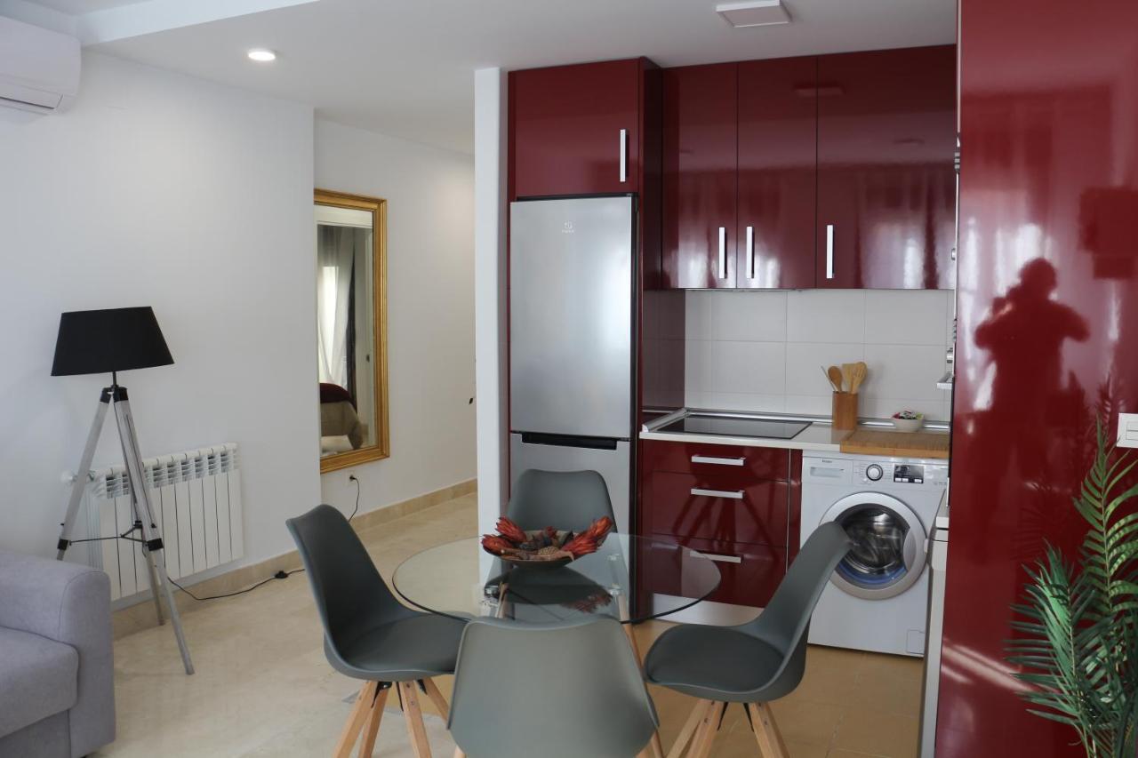 Apartamento Homelife Roca Tarpeya 4 Toledo Exterior foto